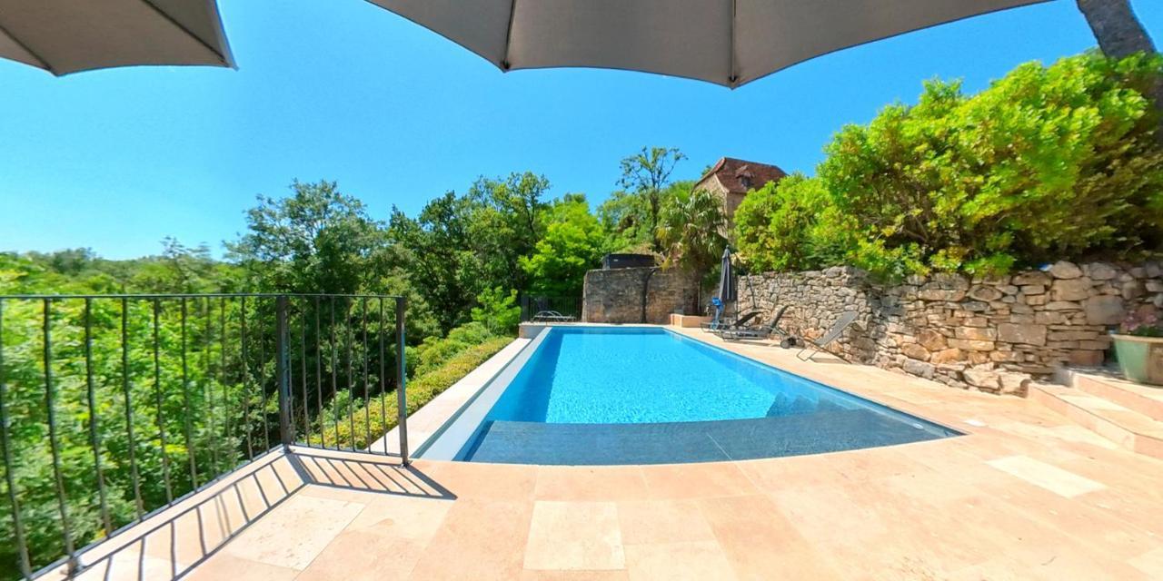 Travers De Pechméjà Lodge